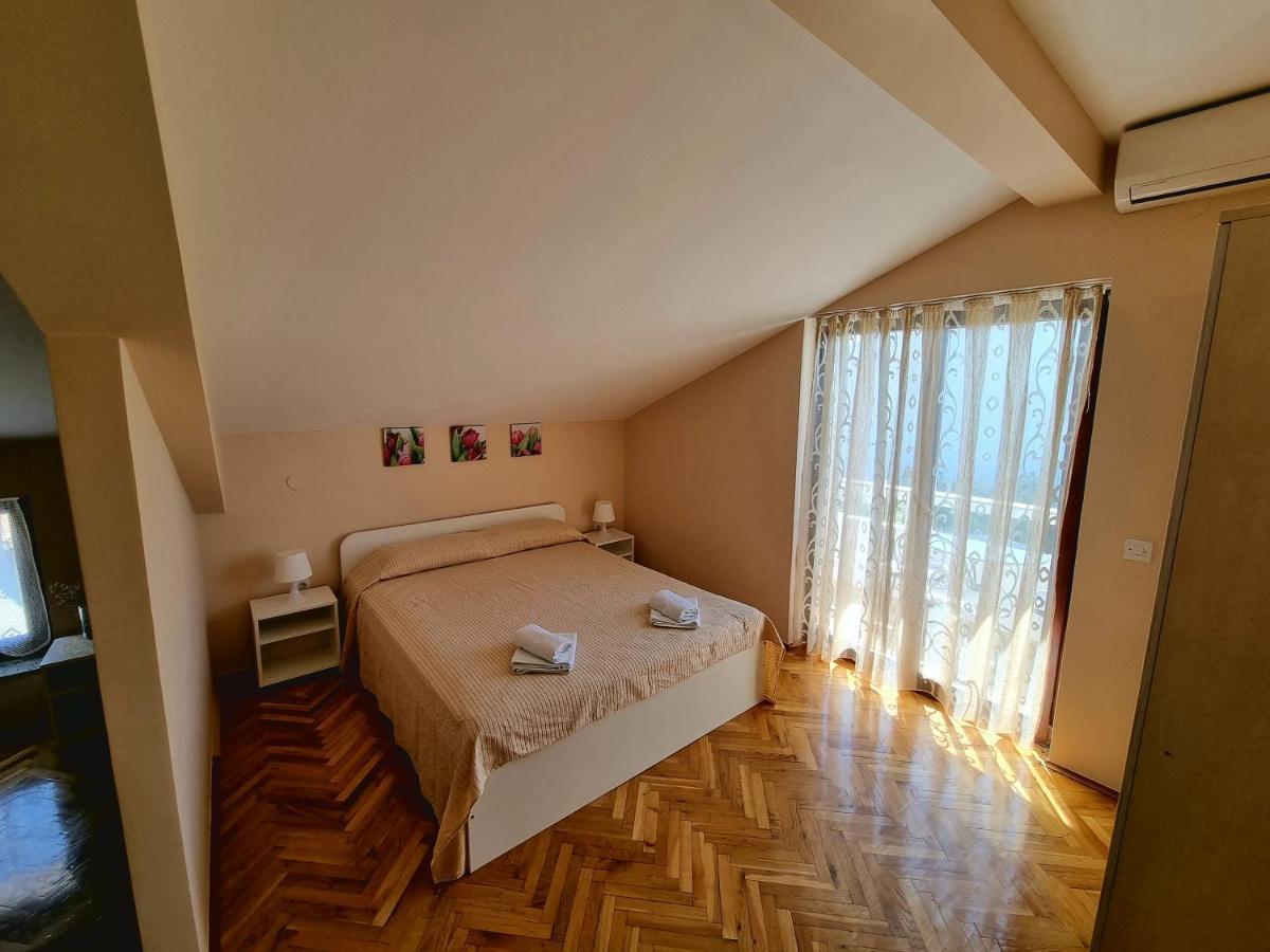 נובליה Apartments Ostrea - Ana מראה חיצוני תמונה