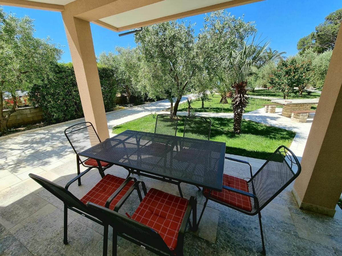 נובליה Apartments Ostrea - Ana מראה חיצוני תמונה