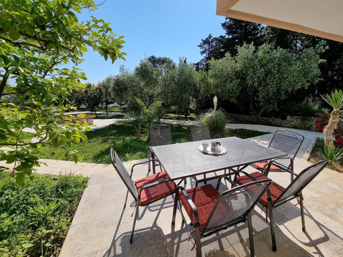 נובליה Apartments Ostrea - Ana מראה חיצוני תמונה