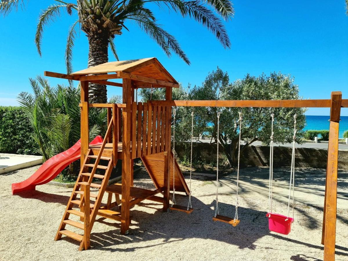 נובליה Apartments Ostrea - Ana מראה חיצוני תמונה