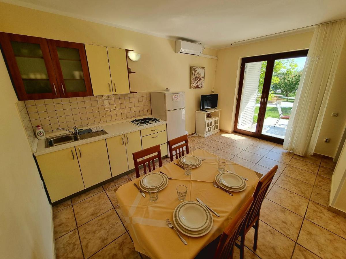 נובליה Apartments Ostrea - Ana מראה חיצוני תמונה